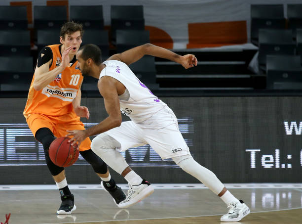 乎陷入了绝 乎陷入了绝